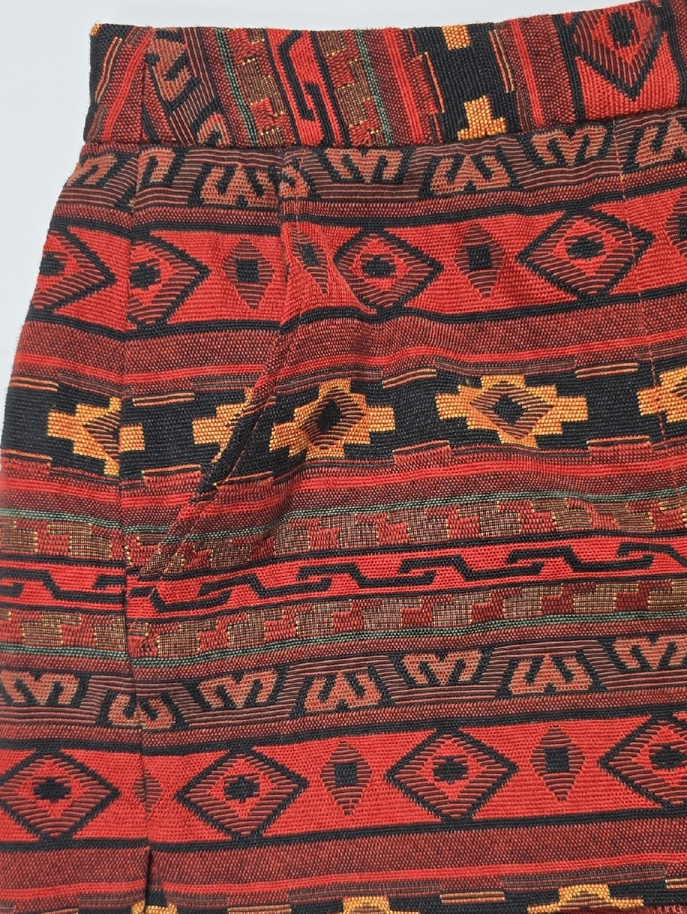 BCBGeneration Red Geometric Aztec Tapestry Shorts High Rise Southwestern Boho 6 - Picture 3 of 11